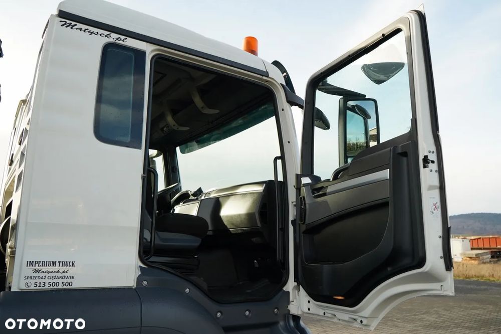 MAN TGS 33.360 / 6x4 / WYWROTKA TYLNOZSYPOWA 5,8 M + HDS HIAB XS 122 / STEROWANIE RADIOWE / HDS ZA KABINĄ / EURO 5 / MANUAL - 36