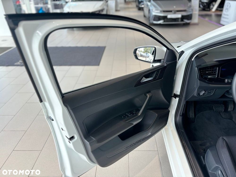 Volkswagen Polo - 11