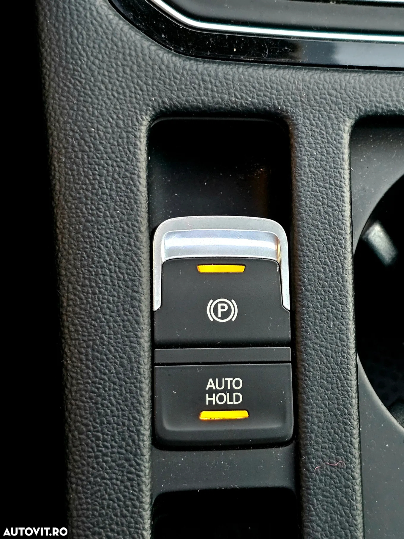Volkswagen Passat - 27