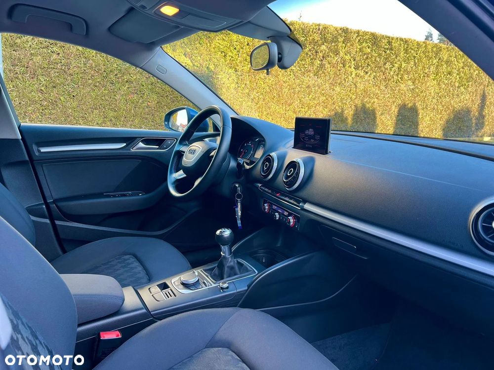Audi A3 Sportback - 5