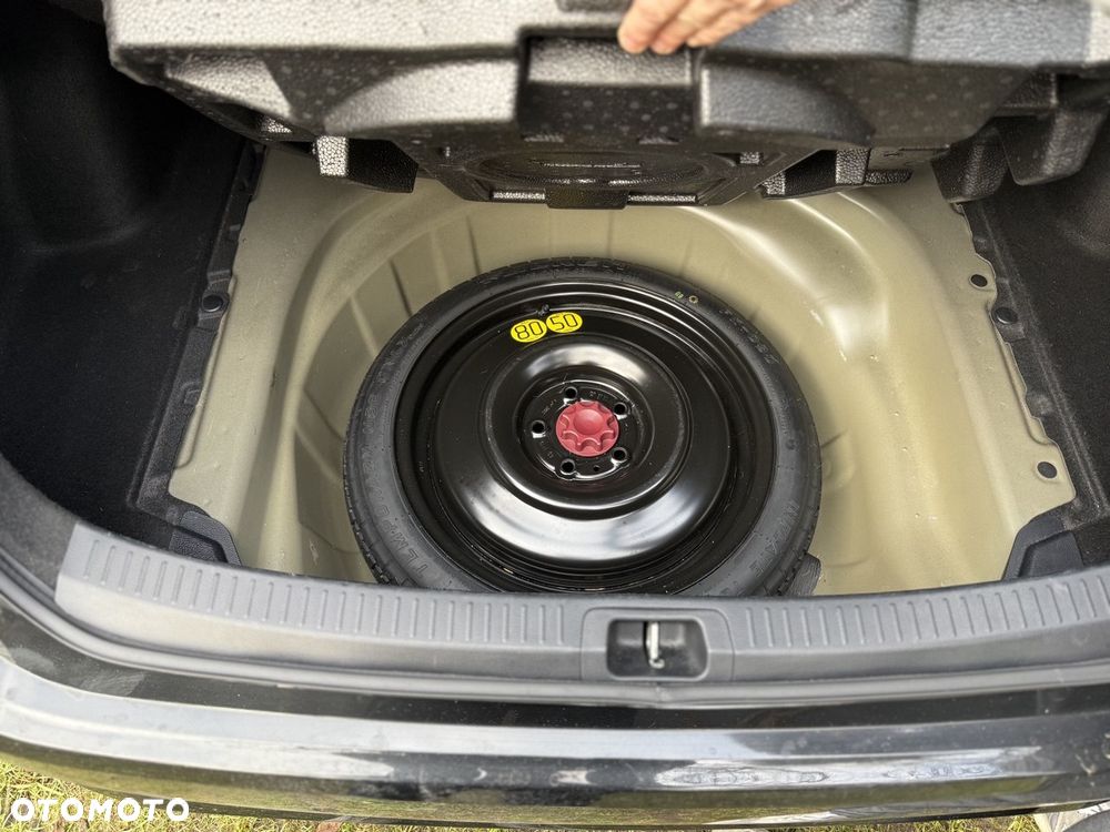 Toyota Corolla 1.8 Hybrid Executive - 38