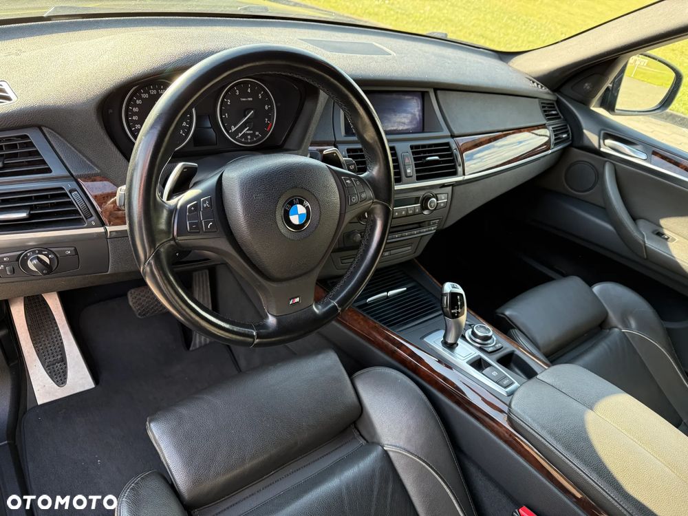 BMW X5 xDrive50i - 20