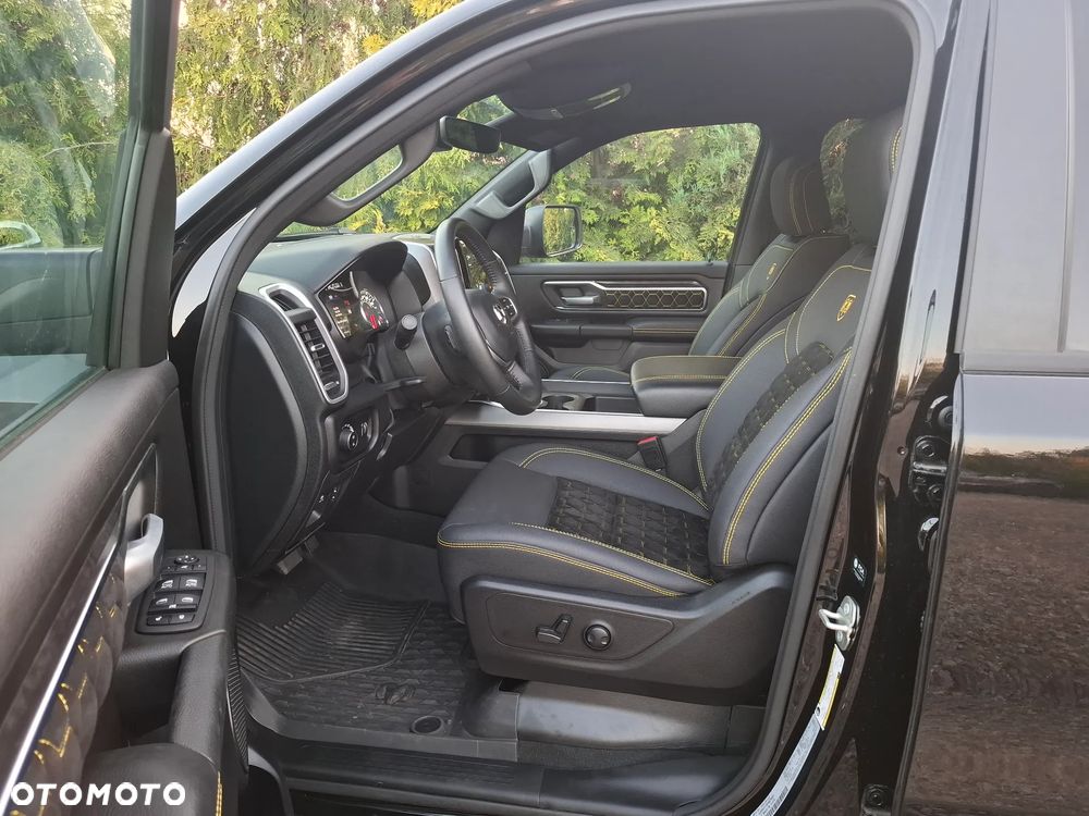 RAM 1500 5.7 Crew Cab Bighorn - 7