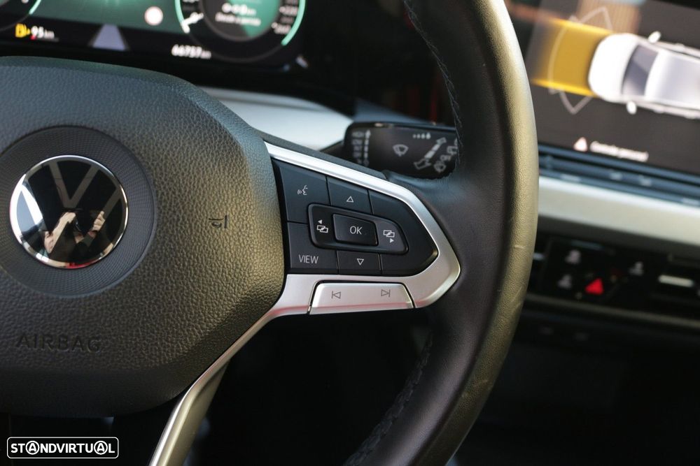 VW Golf 2.0 TDI Life - 32