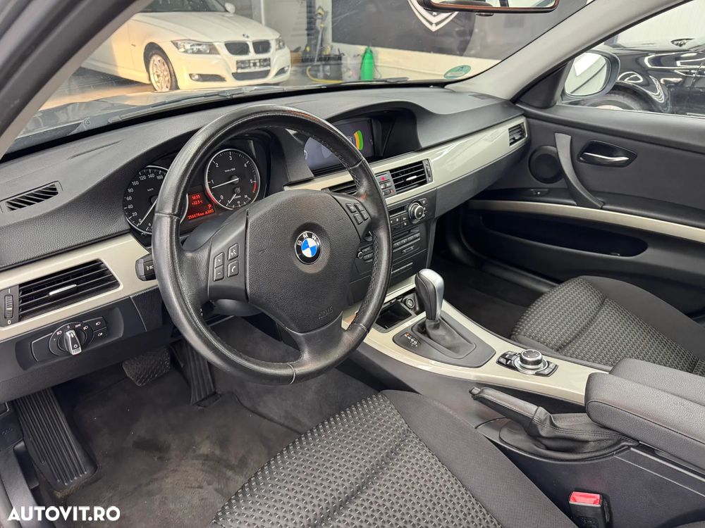 BMW Seria 3 320d DPF Aut. Edition Sport - 19