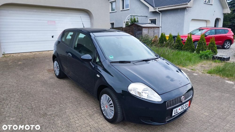 Fiat Grande Punto 1.4 8V Dualogic Active - 24