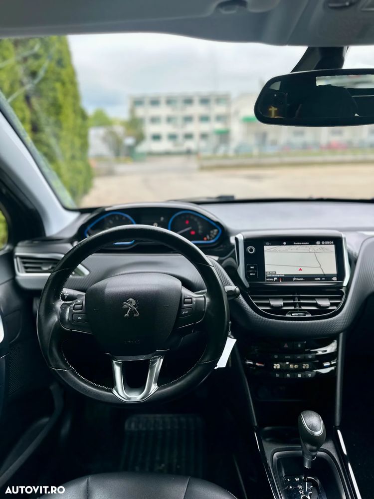 Peugeot 2008 - 14