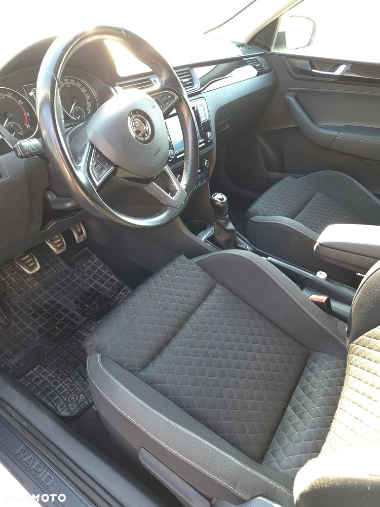 Skoda RAPID - 8
