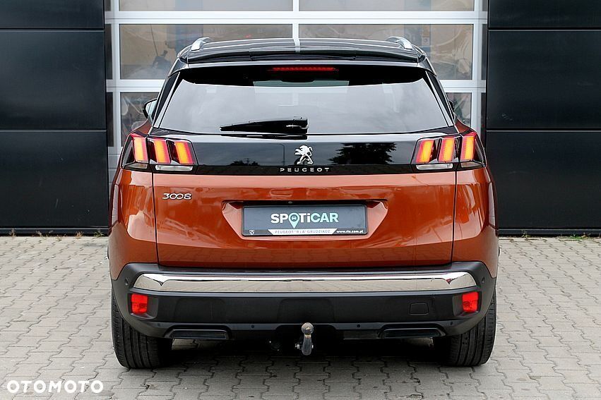 Peugeot 3008 1.2 PureTech Allure S&S EAT8 - 11