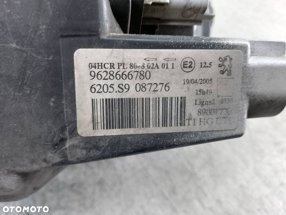 LAMPA PRZÓD PRAWA PEUGEOT 206 9628666780 89001770 - 4