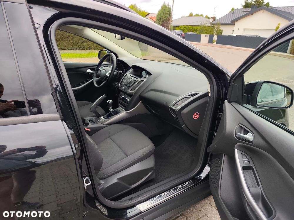 Ford Focus Turnier 1.6 TDCi DPF Champions Edition - 14