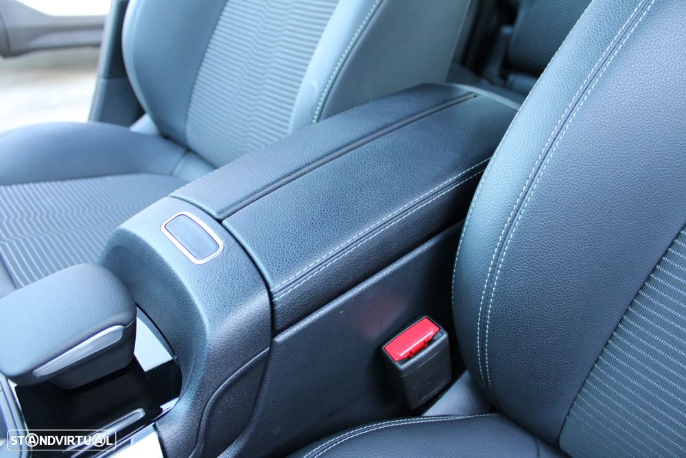 Mercedes-Benz GLB 180 7G-DCT Progressive Advanced - 53