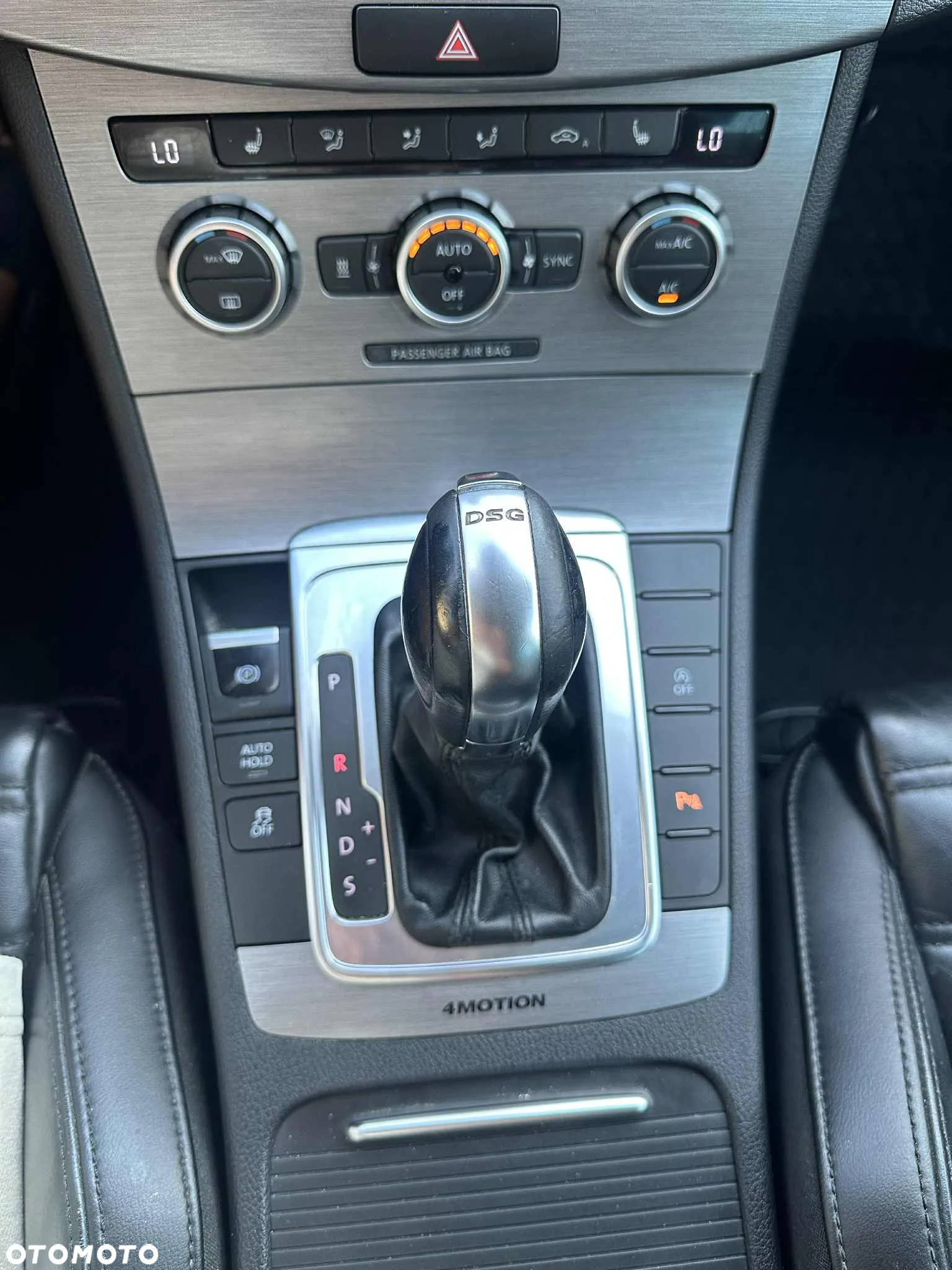 Volkswagen Passat 2.0 TDI 4Mot Highline DSG - 24