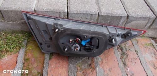 HYUNDAI ELANTRA 16- PRAWA TYLNA LAMPA KLAPA LED - 2