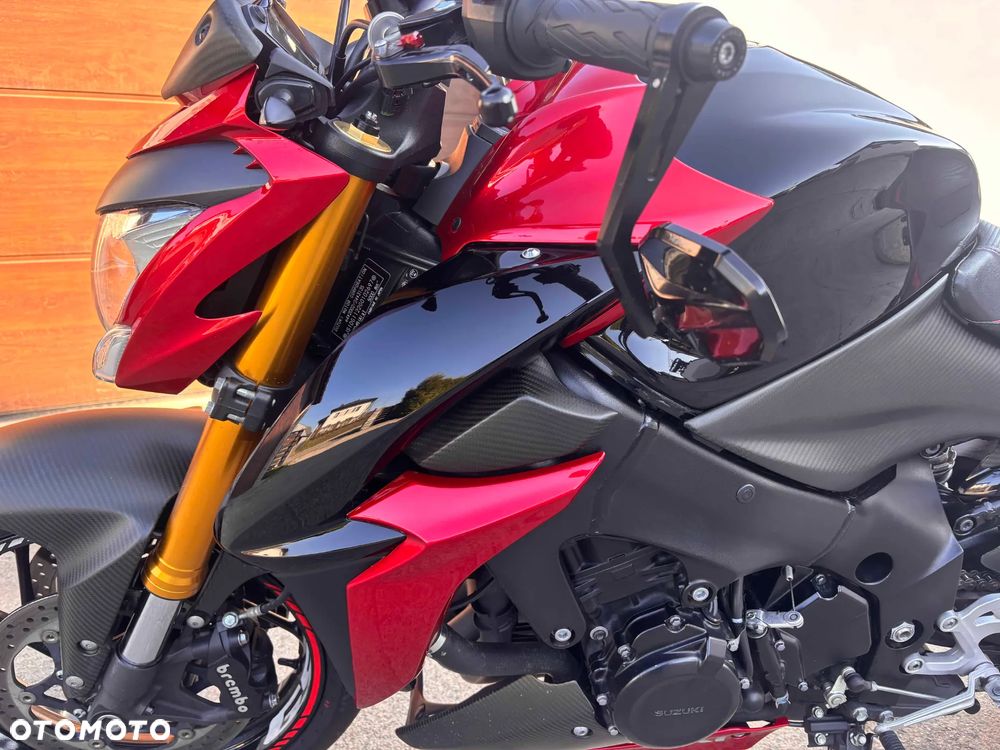Suzuki GSX 1000 - 7