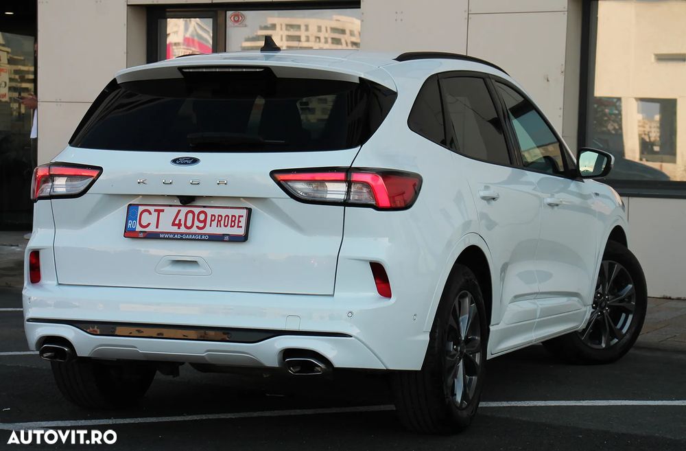 FORD Kuga 2022 — imagine 2