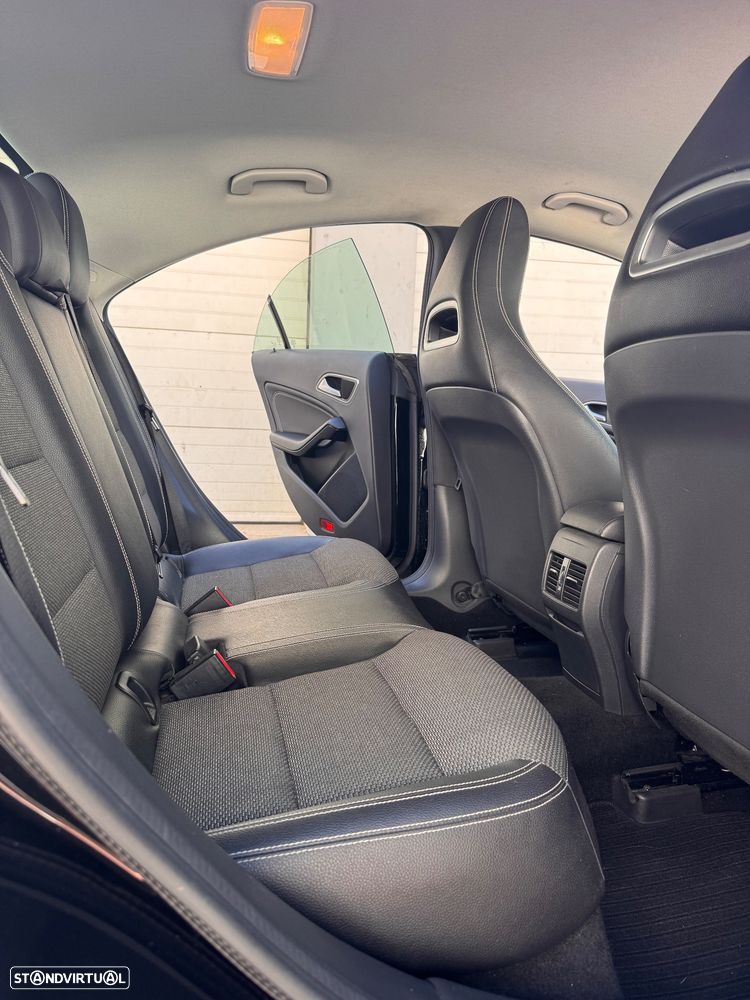 Mercedes-Benz CLA 180 (CDI) d AMG Line - 6