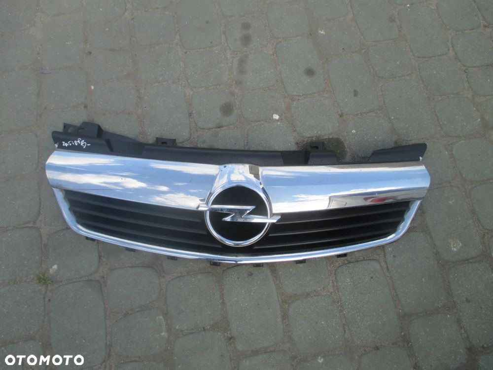 Grill OPEL ZAFIRA B - 1