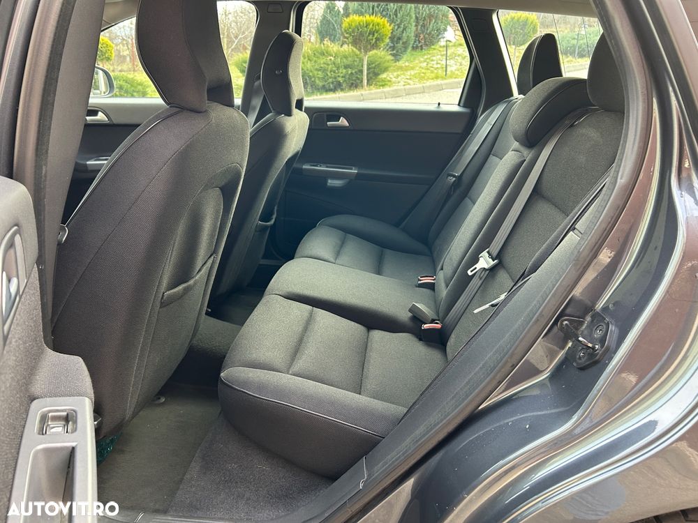 Volvo V50 1.6D Momentum - 12