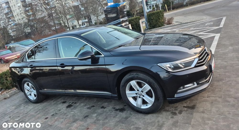 Volkswagen Passat - 10