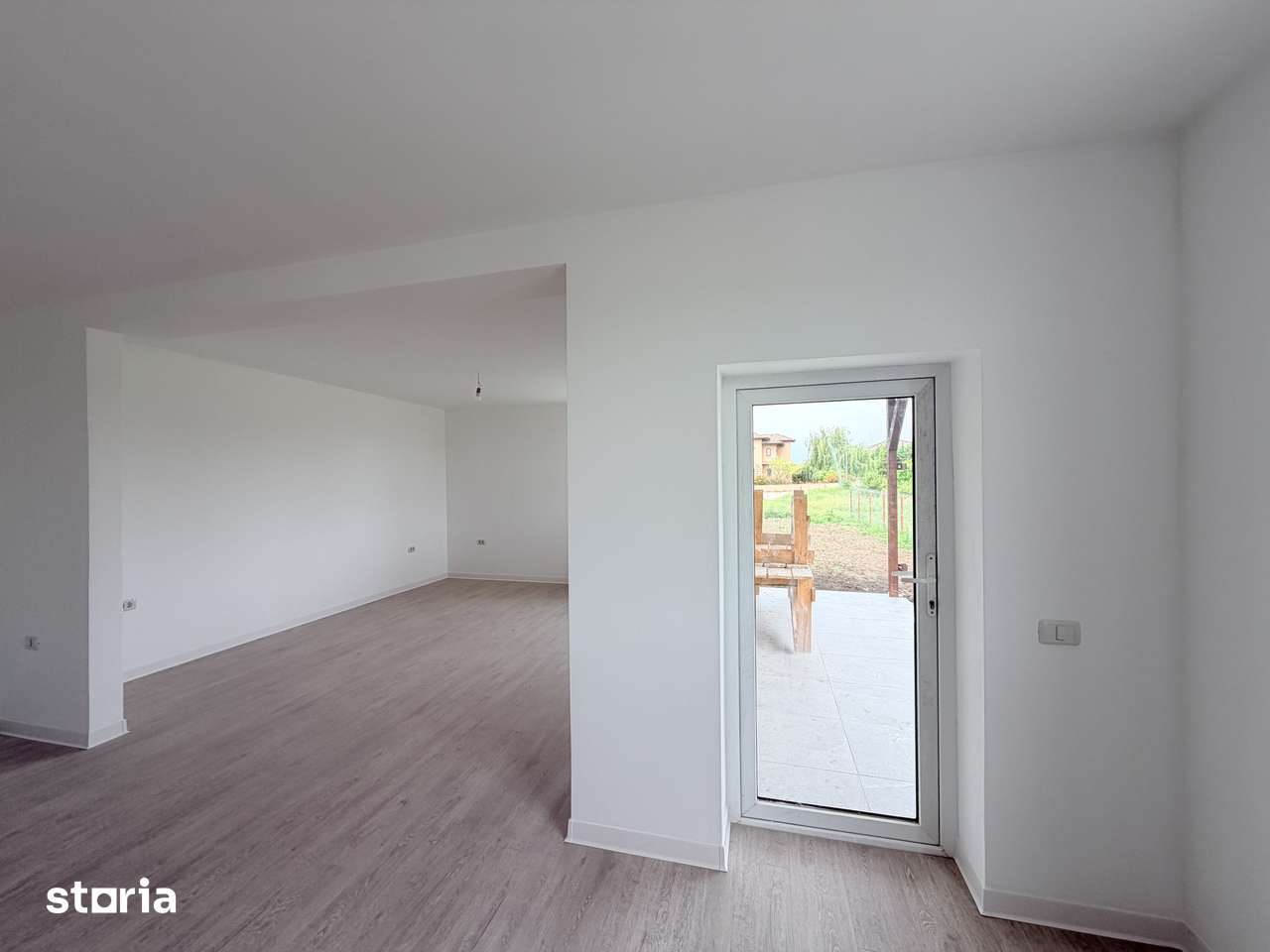 Duplex de vânzare cu 2 apartamente zona nouă Via Carmina (pentru tine) - Imagine principală: 4/10