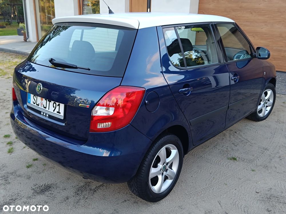 Skoda Fabia 1.2 HTP STYLE EDITION - 3