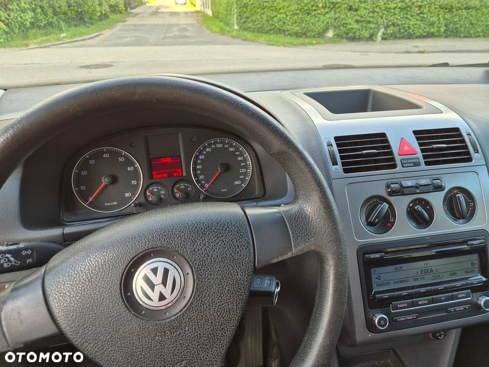 Volkswagen Touran 1.6 Trendline - 11