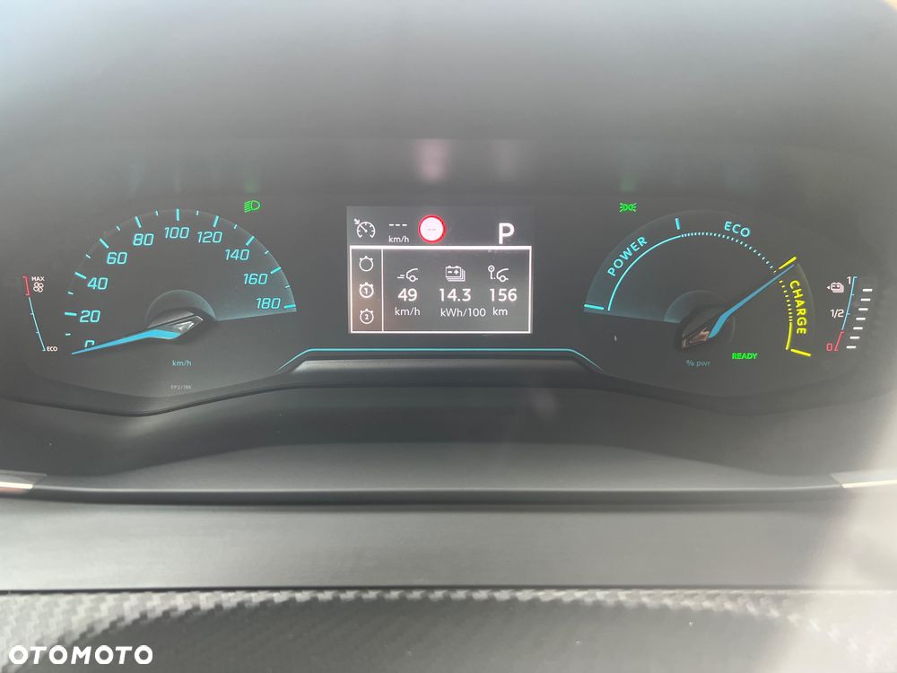 Peugeot 2008 50kWh Allure - 18