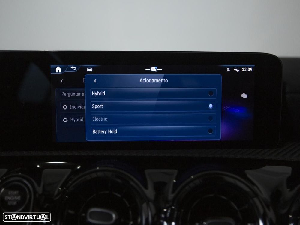 Mercedes-Benz A 250 e - 26