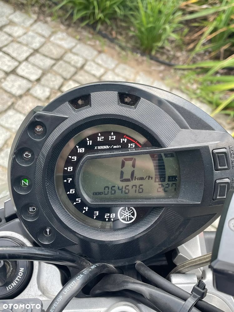 Yamaha FZ6 - 11