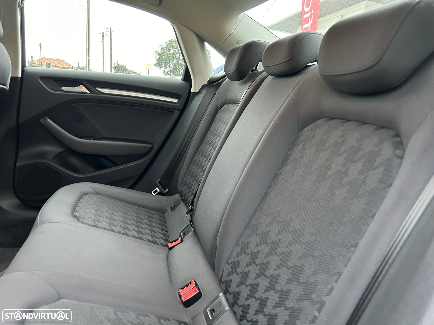 Audi A3 Limousine 1.6 TDI Advance - 26