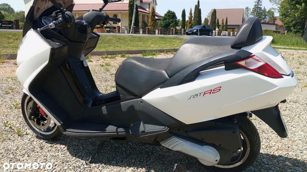 Peugeot Satelis - 11