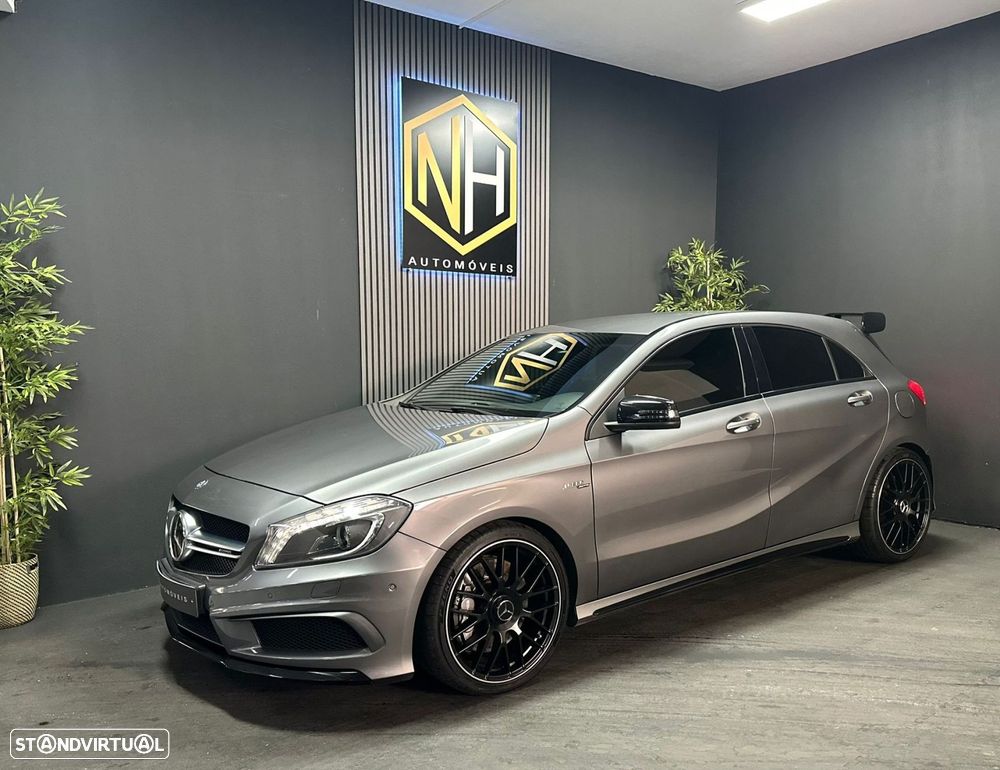 Mercedes-Benz A 45 AMG 4-Matic - 2