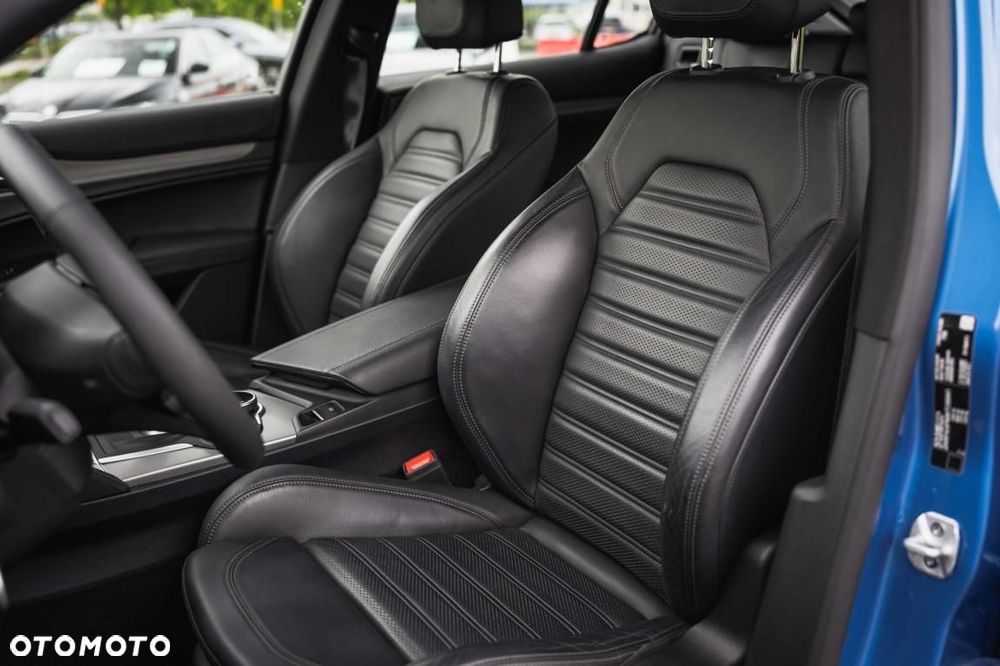 Alfa Romeo Stelvio - 17