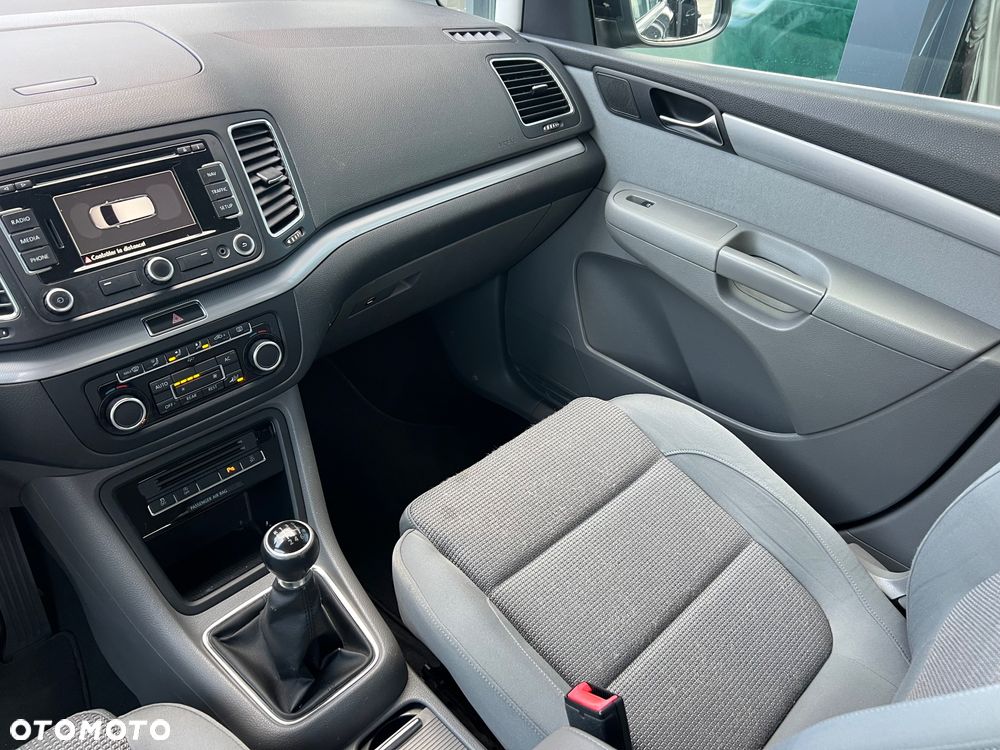 Volkswagen Sharan 2.0 TDI Comfortline - 14