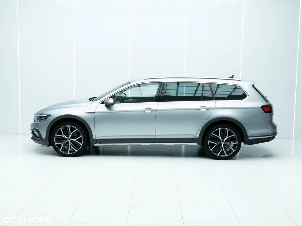 Volkswagen Passat Alltrack - 8