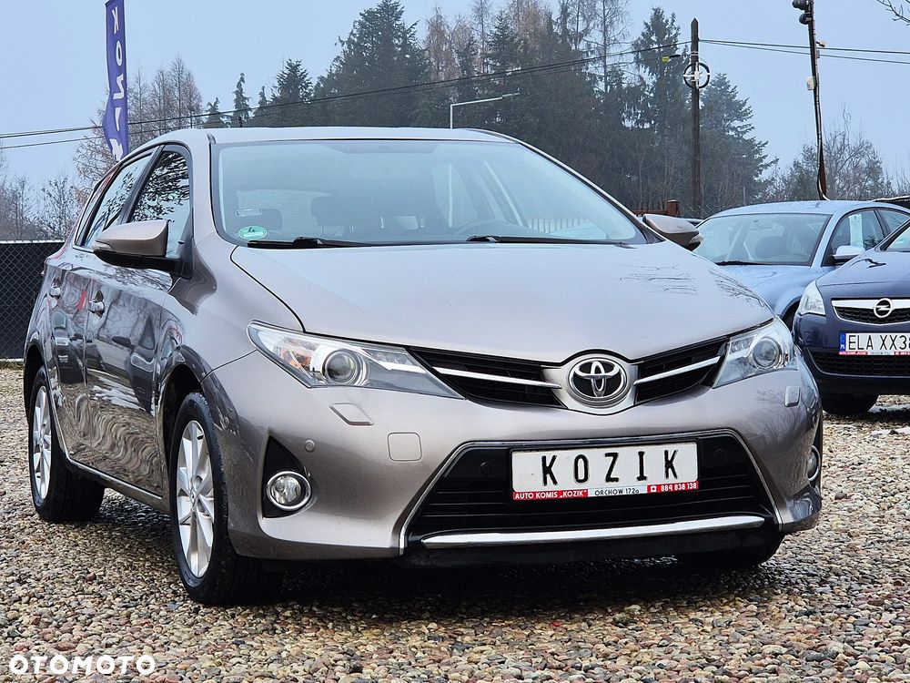 Toyota Auris 1.6 Executive - 6