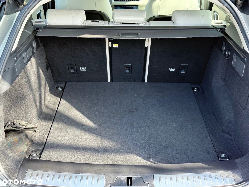 Land Rover Range Rover Velar 3.0 SD6 R-Dynamic S - 36