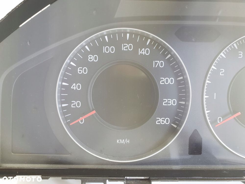 Volvo S80 II V70 III XC70 II 2.5 T turbo LICZNIK ZEGARY Europa 30786622AB - 2