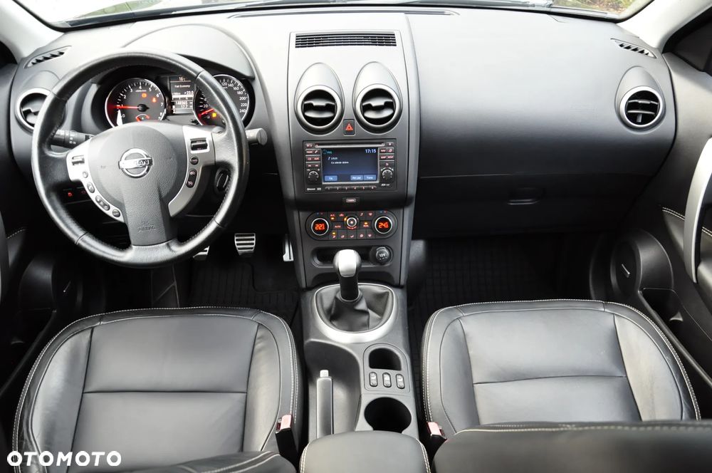 Nissan Qashqai+2 - 18