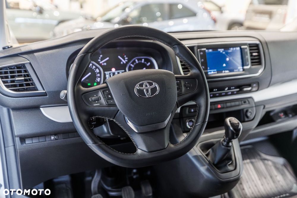 Toyota Proace Verso - 33