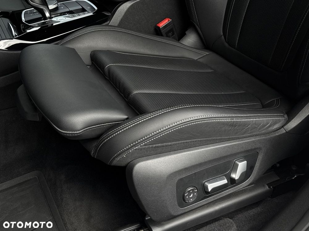 BMW X3 xDrive20d - 19