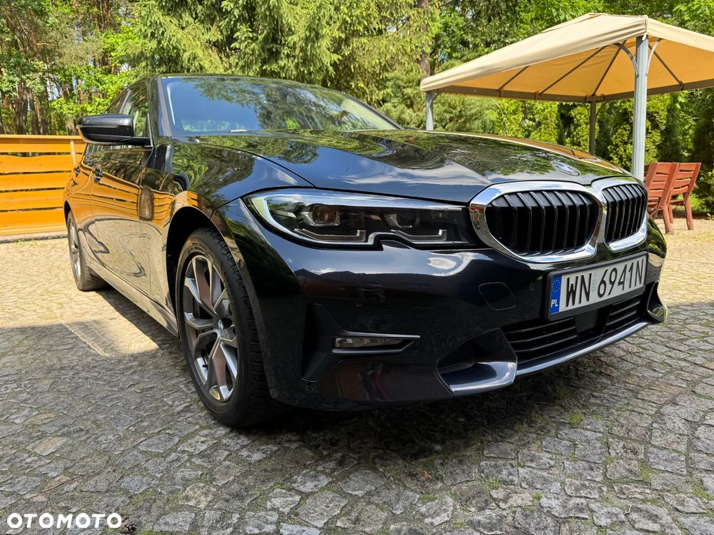 BMW Seria 3 320i xDrive Sport Line - 9