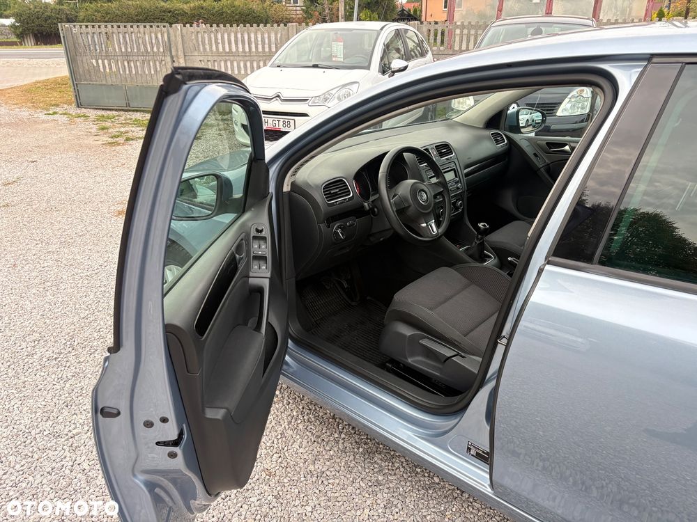 Volkswagen Golf - 17