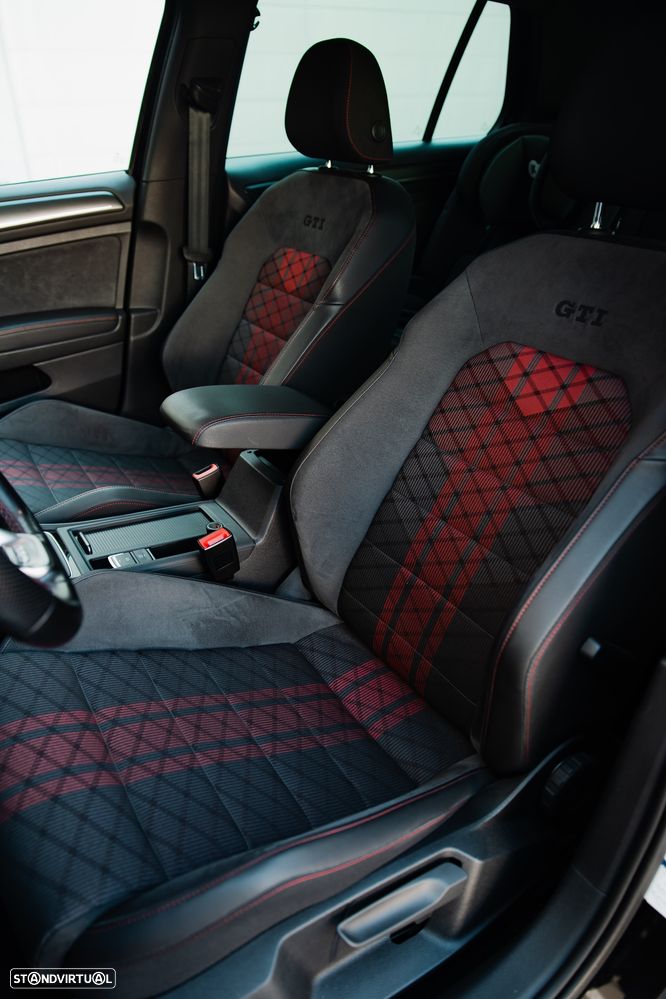 VW Golf 2.0 TSI GTi TCR DSG - 12