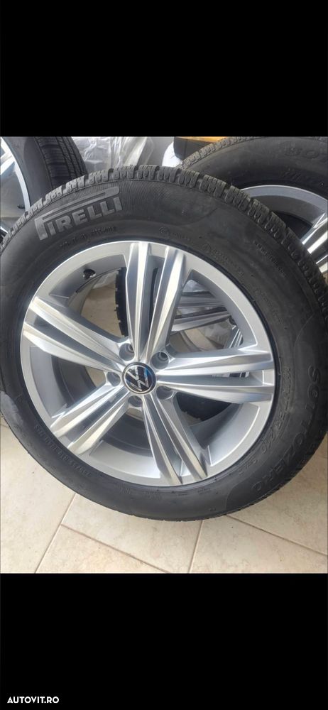 Volkswagen Tiguan 2.0 TDI DSG 4Mot Highline - 17