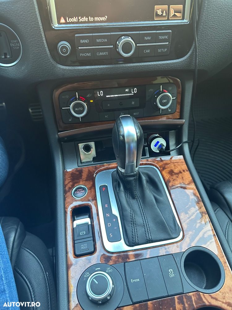 Volkswagen Touareg - 18