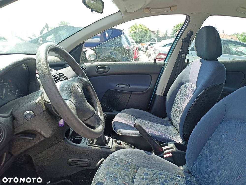 Peugeot 206 - 7