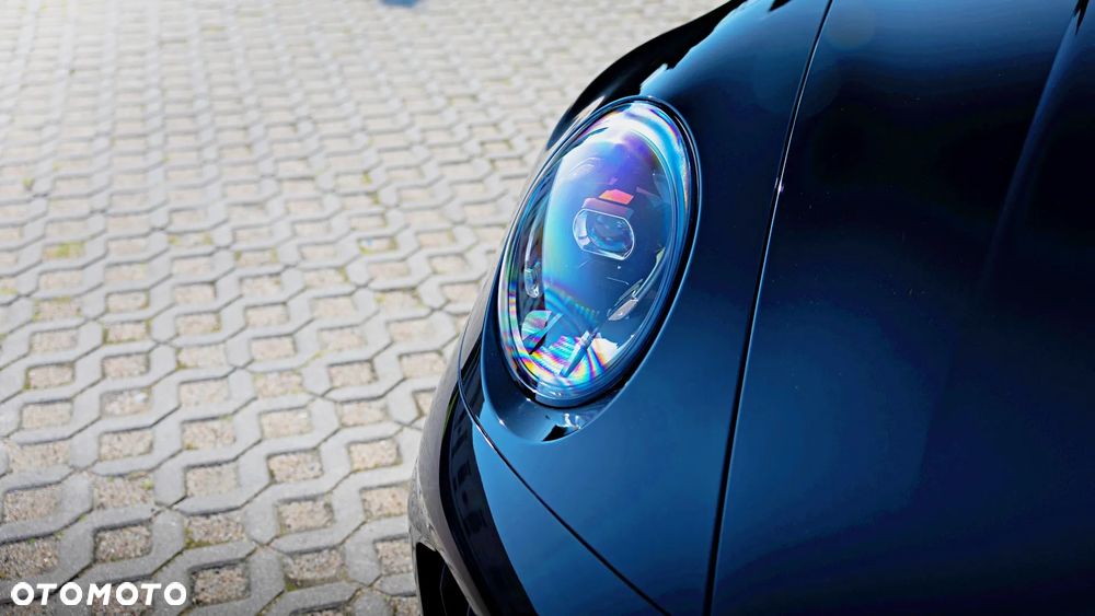 Porsche 911 - 22