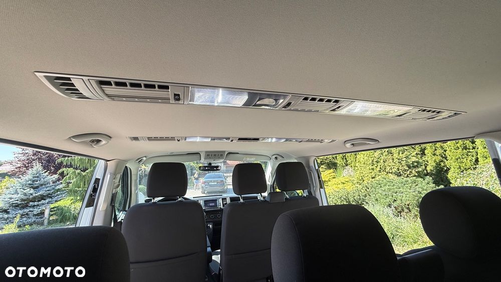 Volkswagen Caravelle - 26